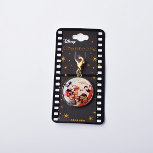 Saincheaptha cruan crua -aicrileach keychain disney keychain kpop réalta faoi dhó keychain